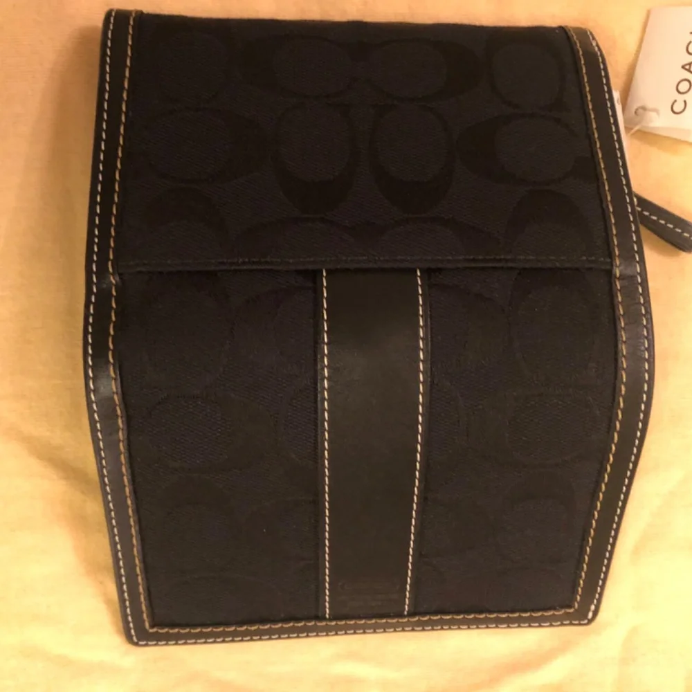 Coach signature black leather trim women’s wallet - Picture 5 of 9